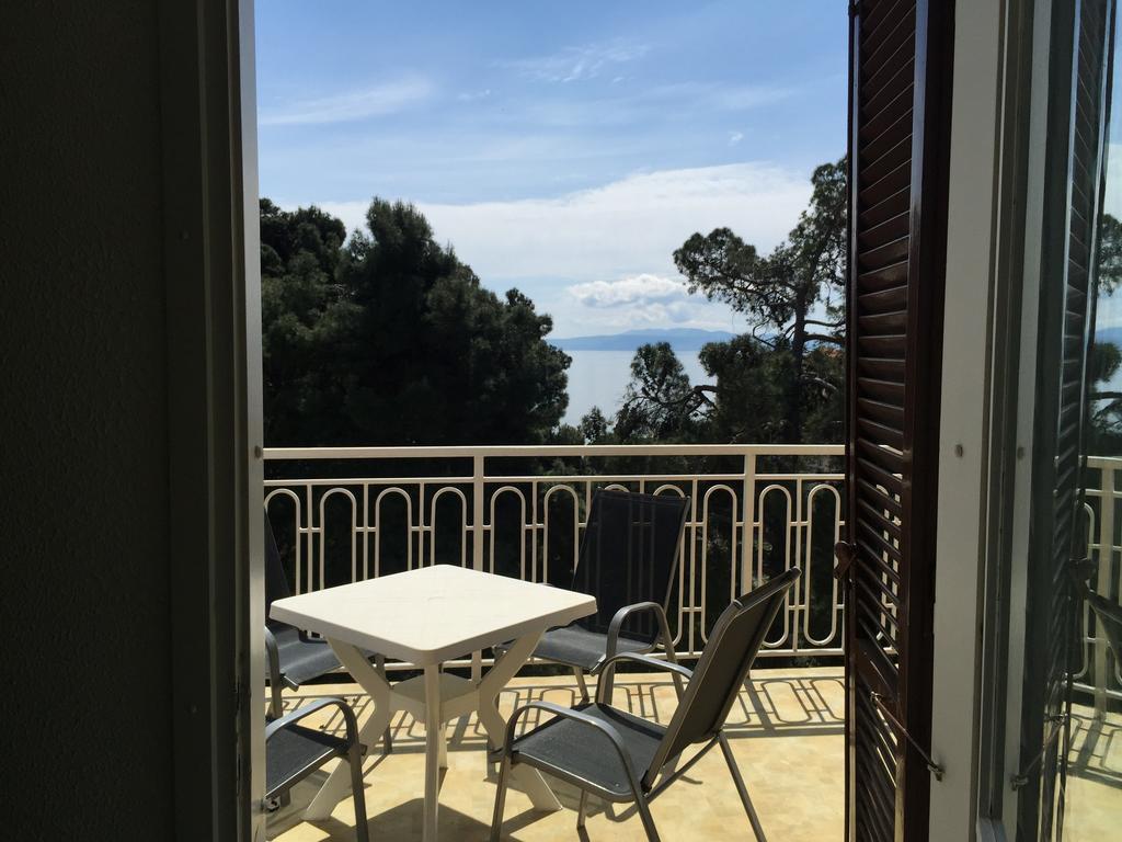 Hotel Opatija Bagian luar foto
