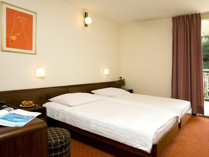Hotel Opatija Bagian luar foto