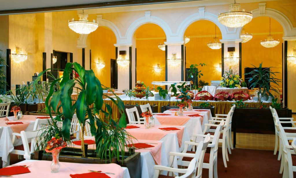 Hotel Opatija Bagian luar foto
