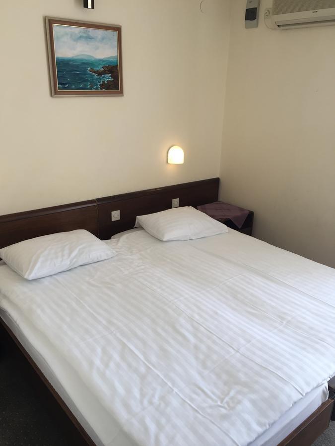 Hotel Opatija Bagian luar foto