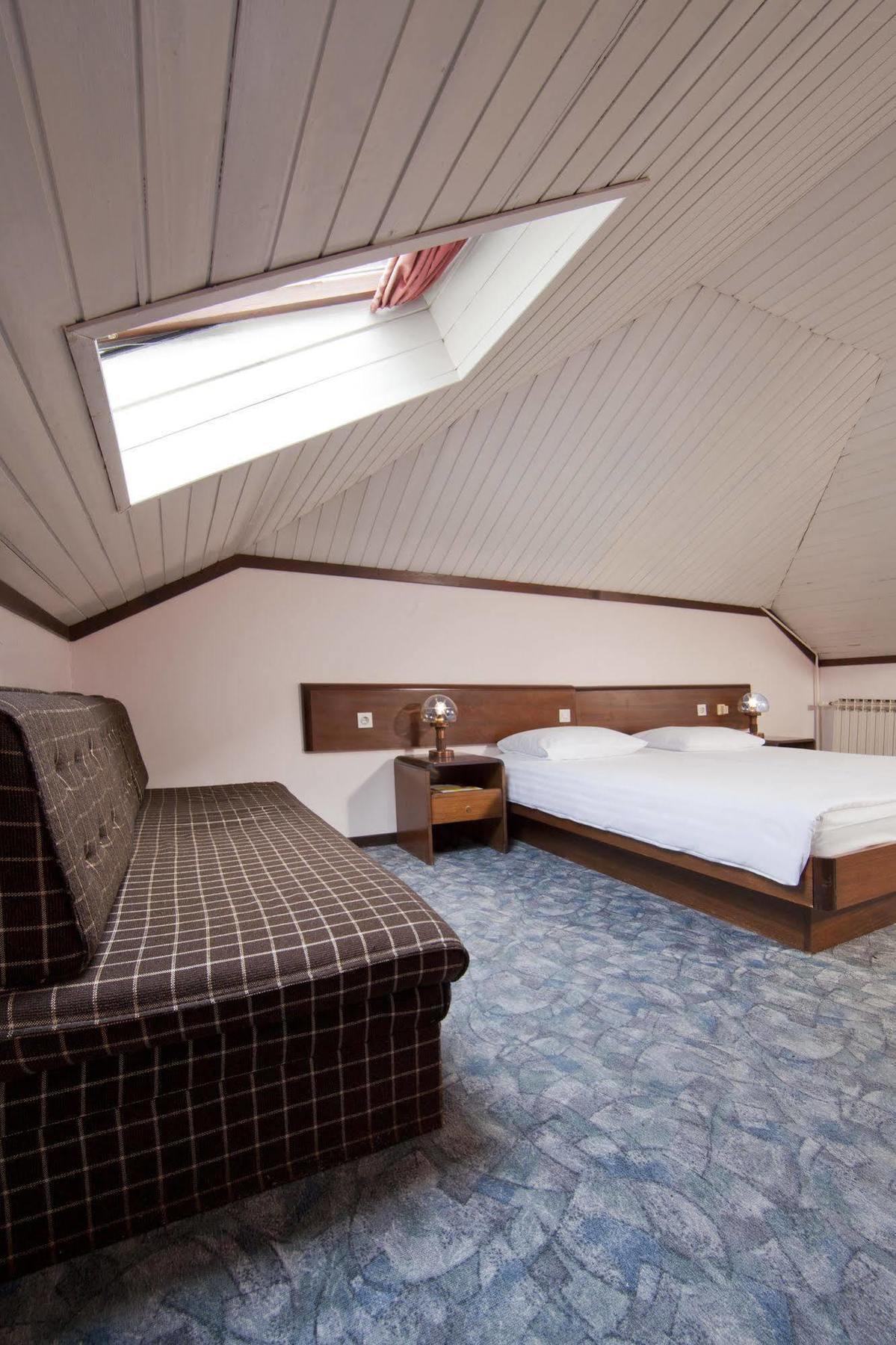 Hotel Opatija Bagian luar foto